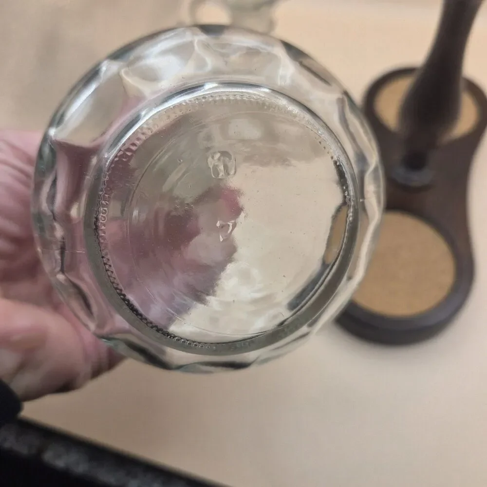 Unbranded glass oil